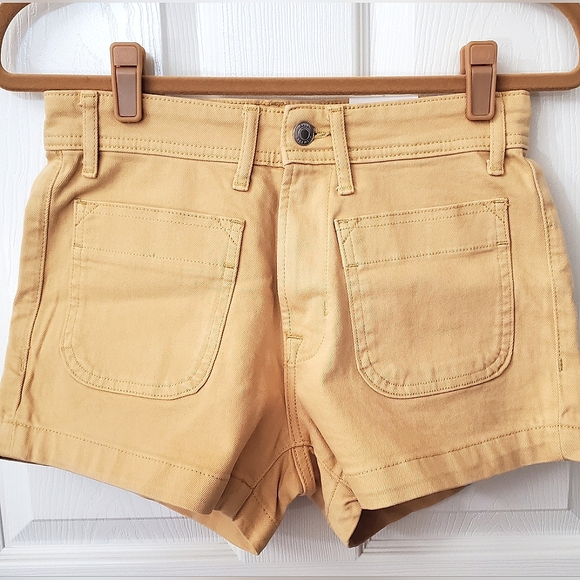 NWT New Free Assembly Mustard Color Denim Front Patch Pocket Shorts Size 2 - Picture 3 of 8